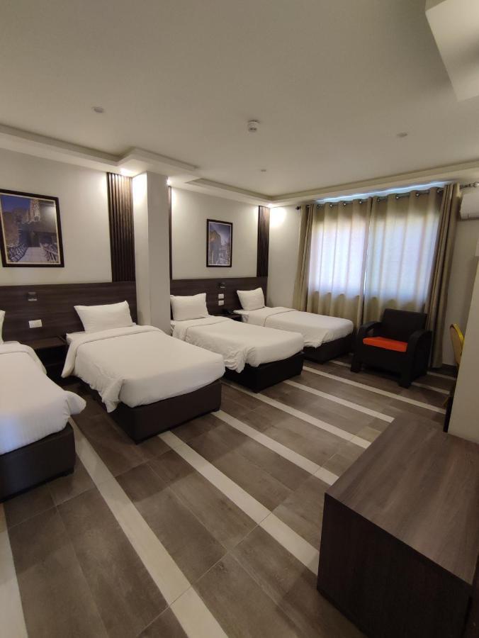 Black Iris Hotel II Madaba Luaran gambar